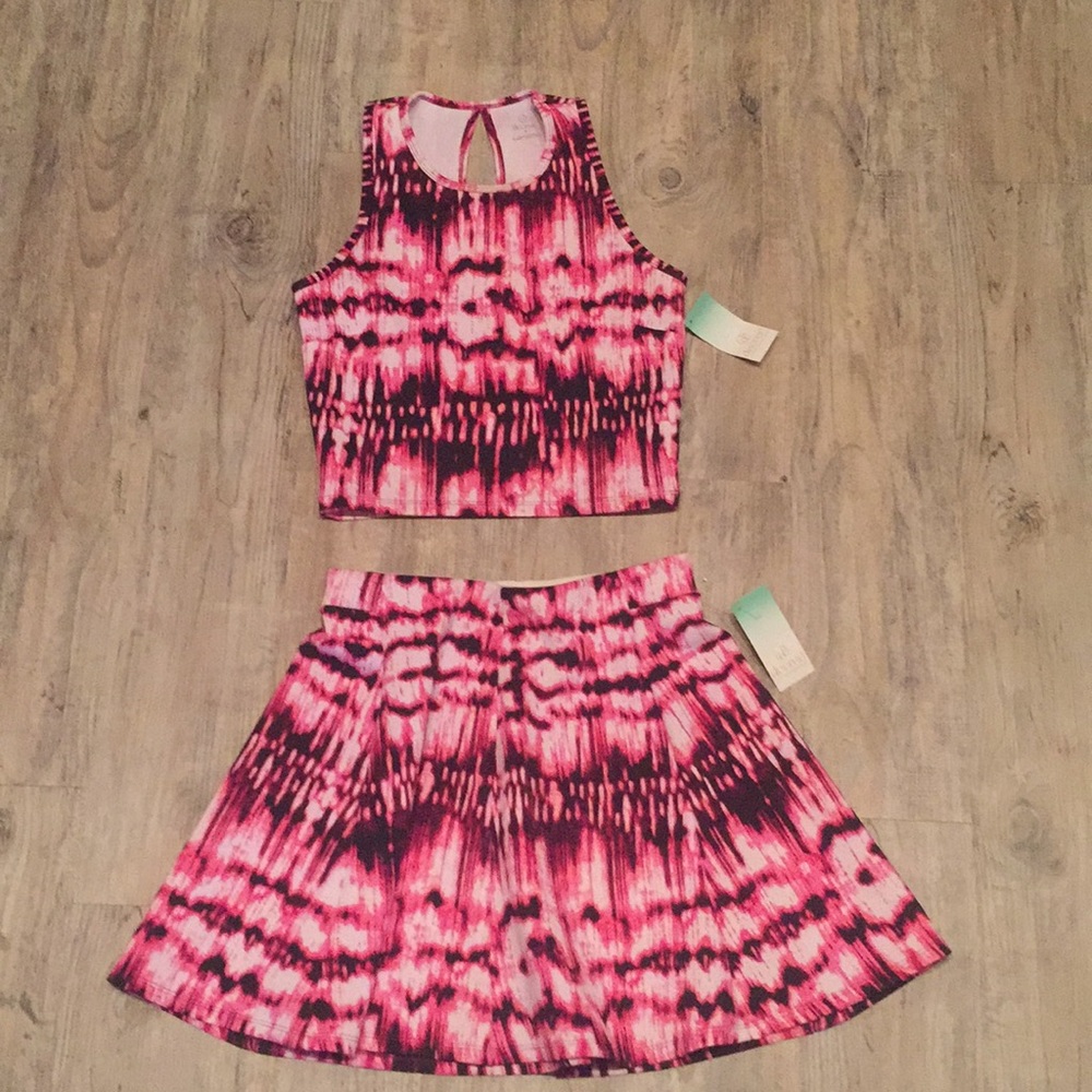 2 piece crop top and skirt set